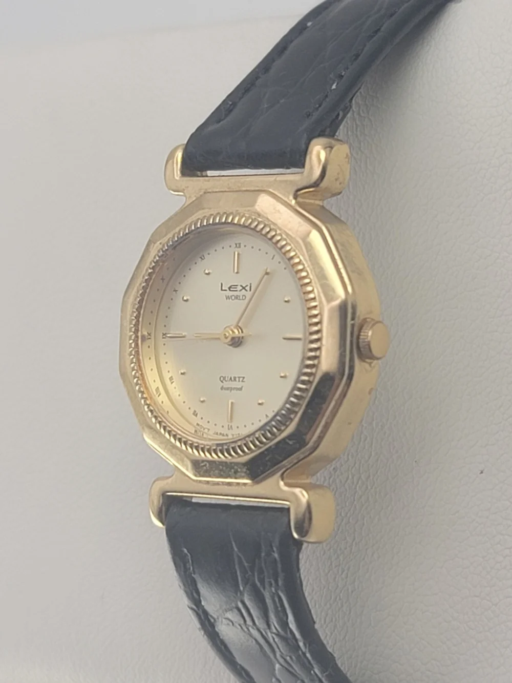 Vintage Lexi World L-56 Womens Watch Octagon Gold Tone Cream Dial Black Leather